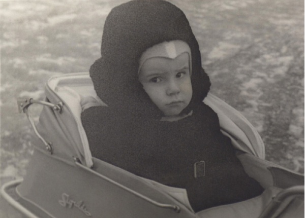 Сева, 1 год. Фото из семейного архива. Передано мамой для публикации на сайте ant53.ru.