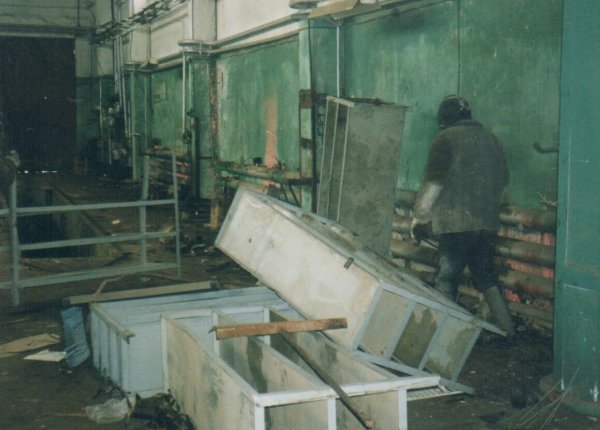 Ремонт в первых помещениях компании «Галичи», 1998 год.