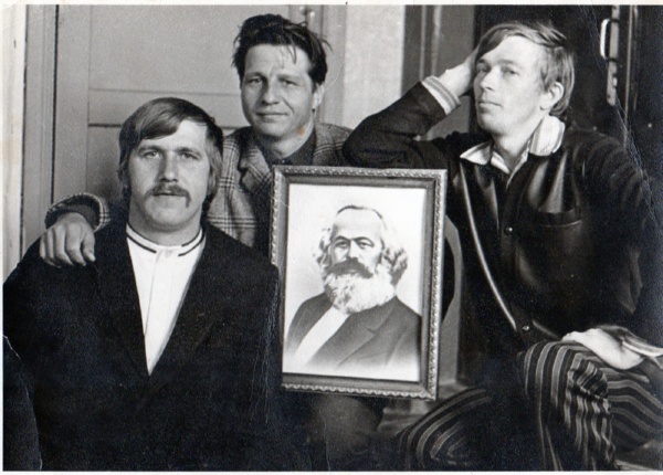 Н.И. Лавров - крайний слева
