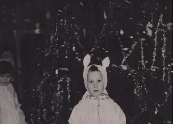 Валера на новогоднем утреннике в детском саду. Фото из личного архива двоюродной сестры Валерия, Людмилы Владимировны Хорьковой