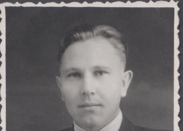 Анатолий Петрович Прокофьев в день вторичного призыва. Новгород, 28 мая 1952 года