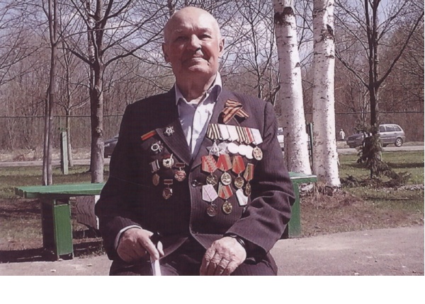 Николай Григорьевич Курзаков на праздновании Дня Победы в Великом Новгороде. 9 мая 2014 года