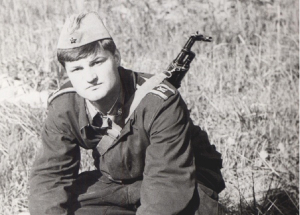 Андрей Максимов, курсант Калининградского высшего военно-инженерного училища. Фото середины 1980-х гг.