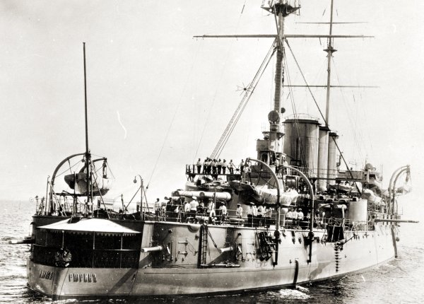 Крейсер «Рюрик» II. Из фотоматериалов сайта kreiser.unoforum, предназначенных для свободного копирования 