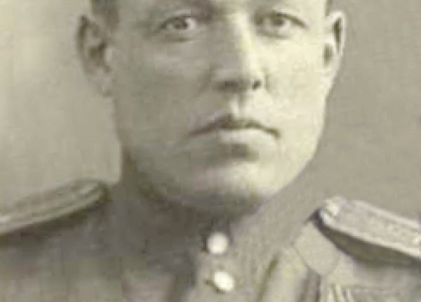 Гв. полковник В.Г. Максимов. Фото сайта pamyat-naroda.ru
